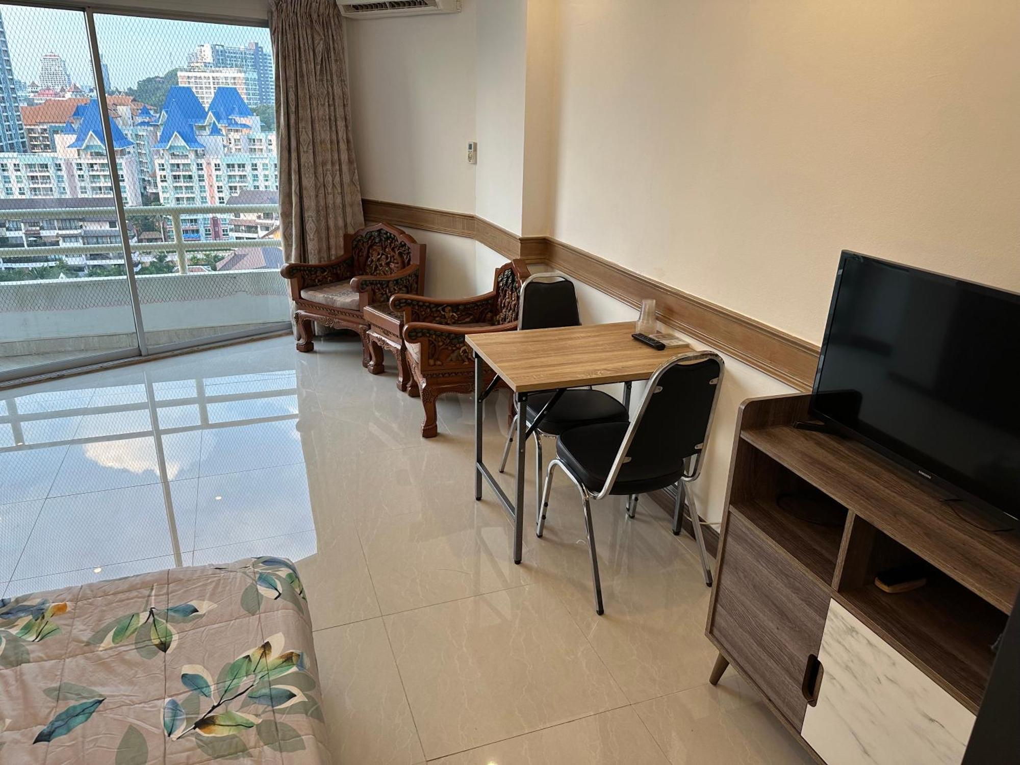 Apartment Viewthaly 1 A 729 Pattaya