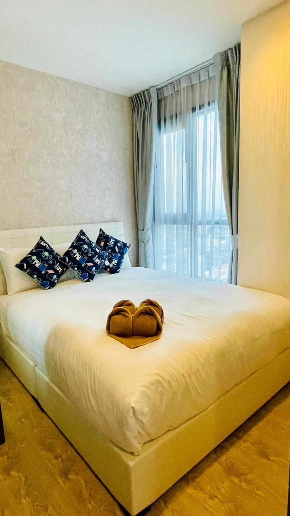Apartment The Base 2 Bed 2 Bath By Numam