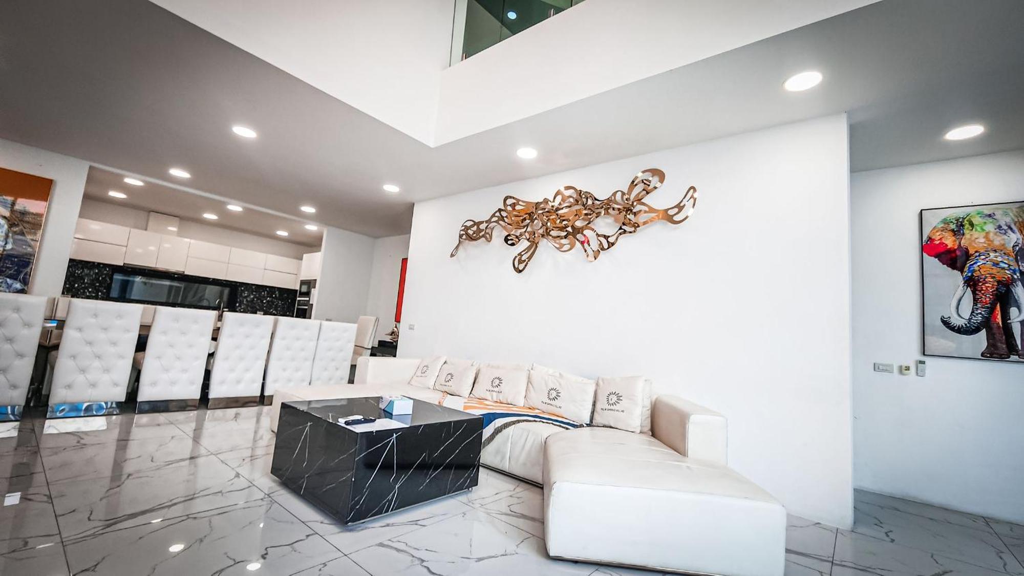 Villa Palm Spring Villas 七卧豪华泳池别墅 Pattaya