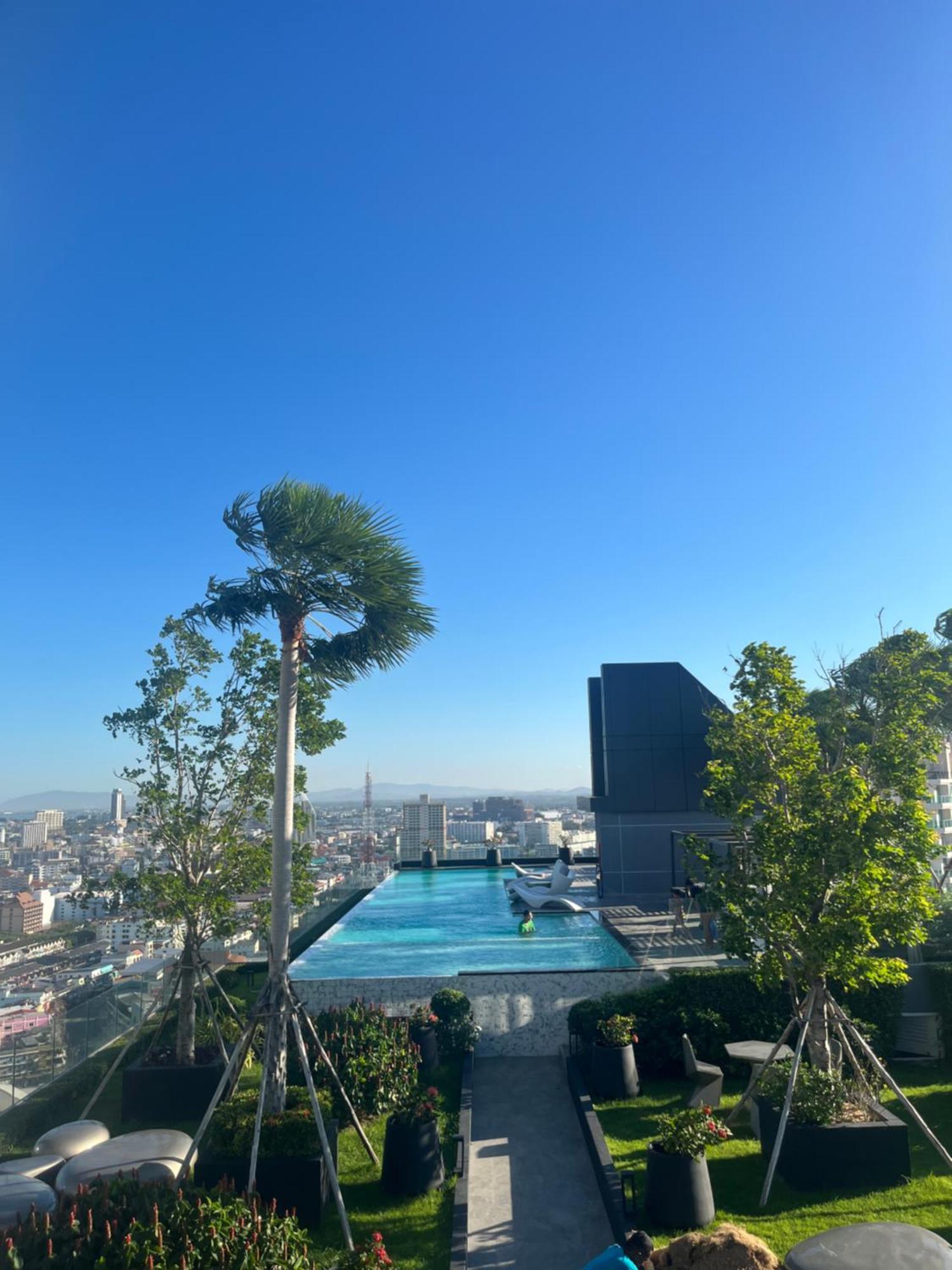 Arcadia Millennium Tower Apartment Pattaya