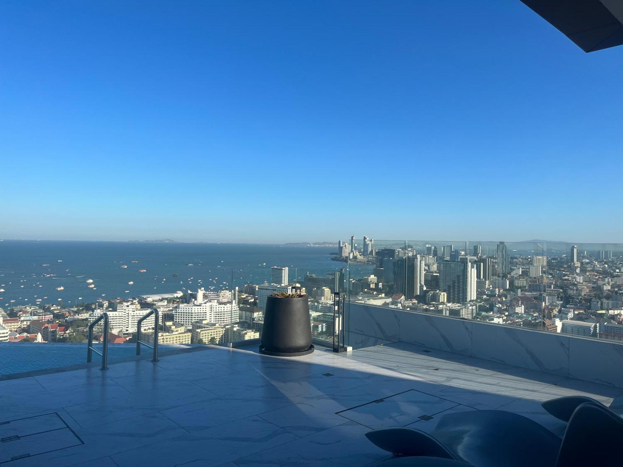 Apartment Arcadia Millennium Tower Pattaya