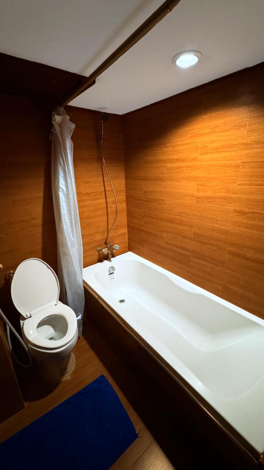 Highfive Hotel