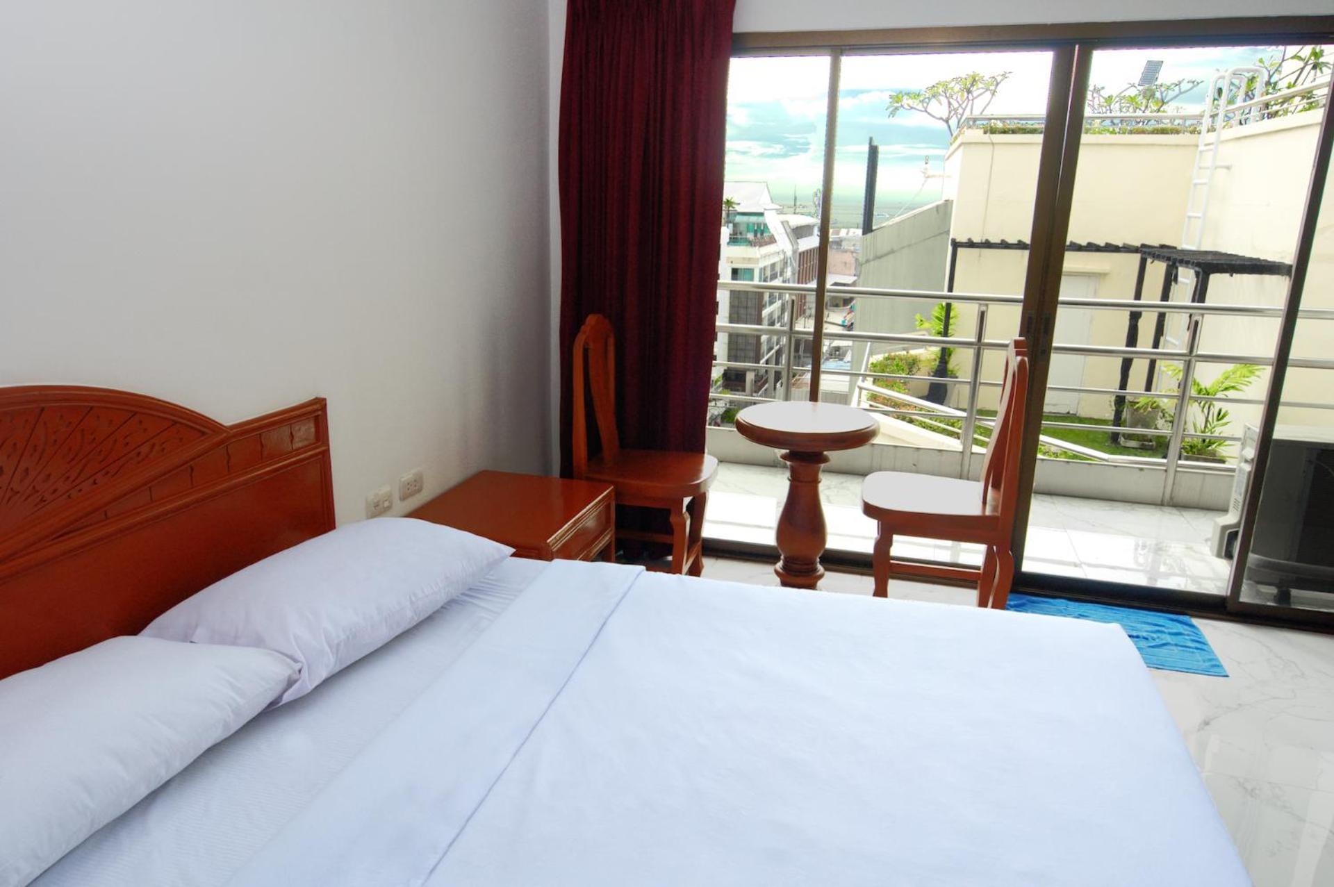 Highfive Hotel Pattaya