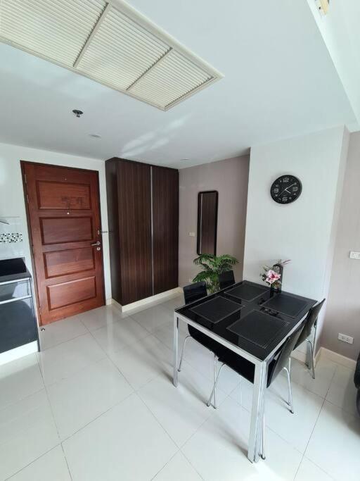 Apartment The Axis Pattaya