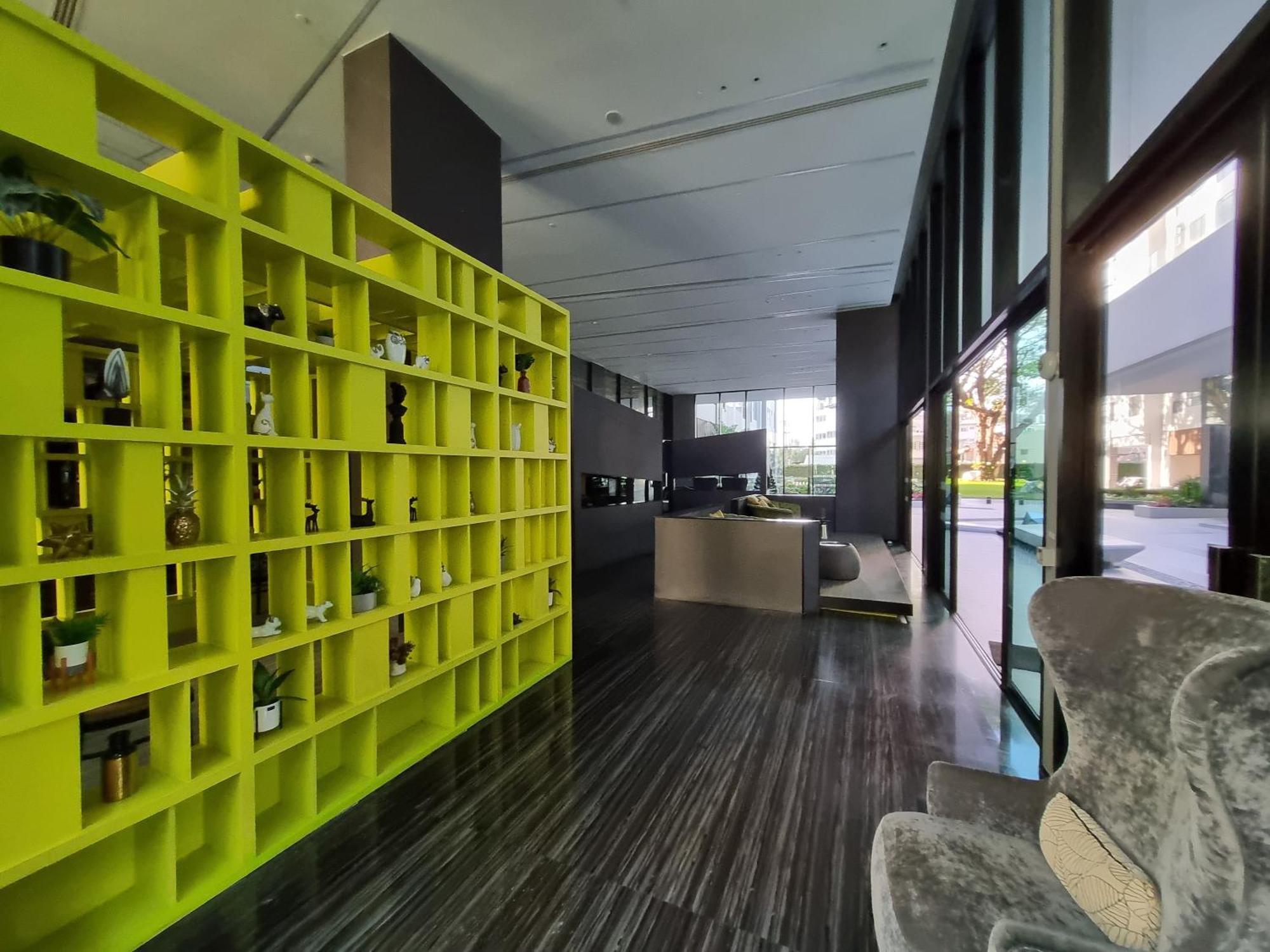 Apartment The Base Location Pattaya