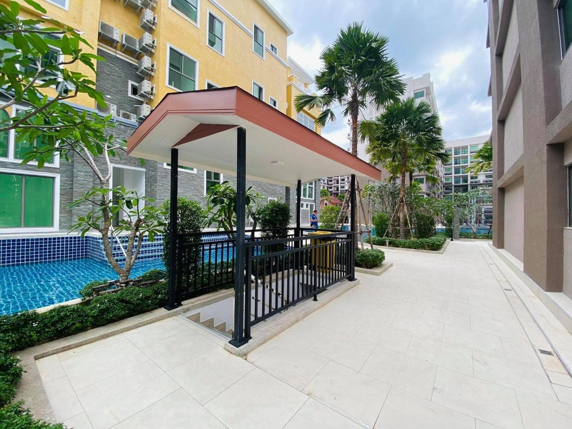 Arcadia Continental With Washing Machine Apartment Pattaya