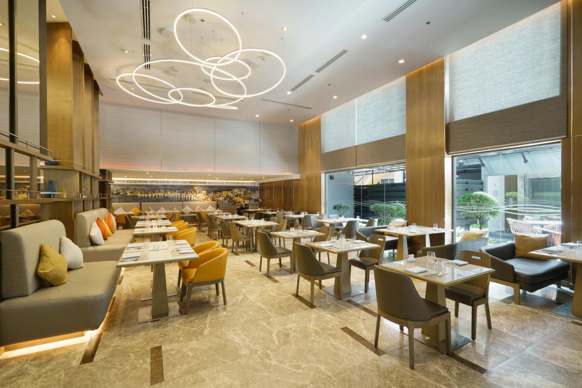 Courtyard By Marriott North Hotel 5*