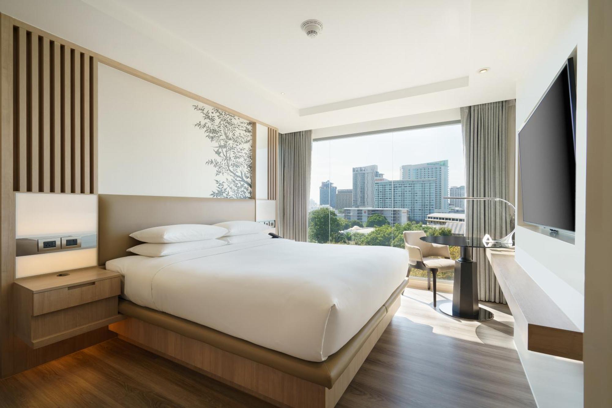 Courtyard By Marriott North Hotel