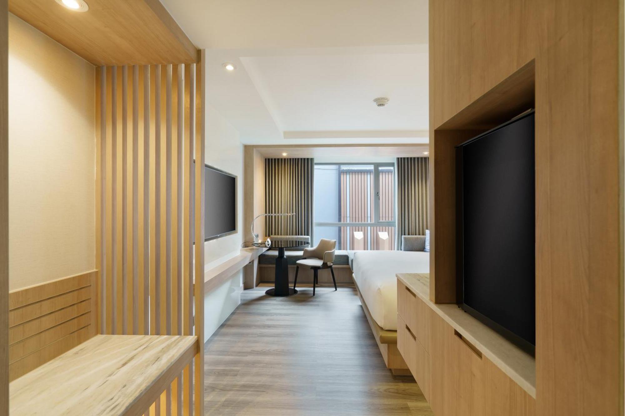 Courtyard By Marriott North Hotel 5*