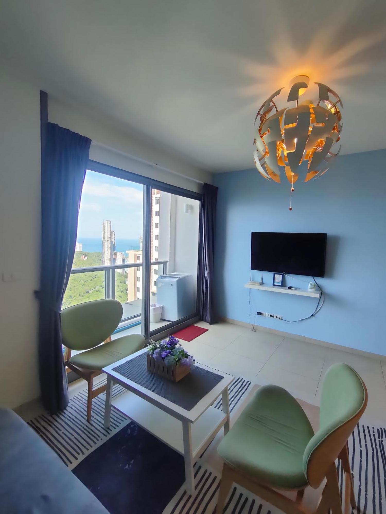 Unixx Seaview Apartment *