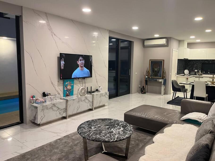 Villa 棕榈泉 Yishu 8br Pool 한국어가능