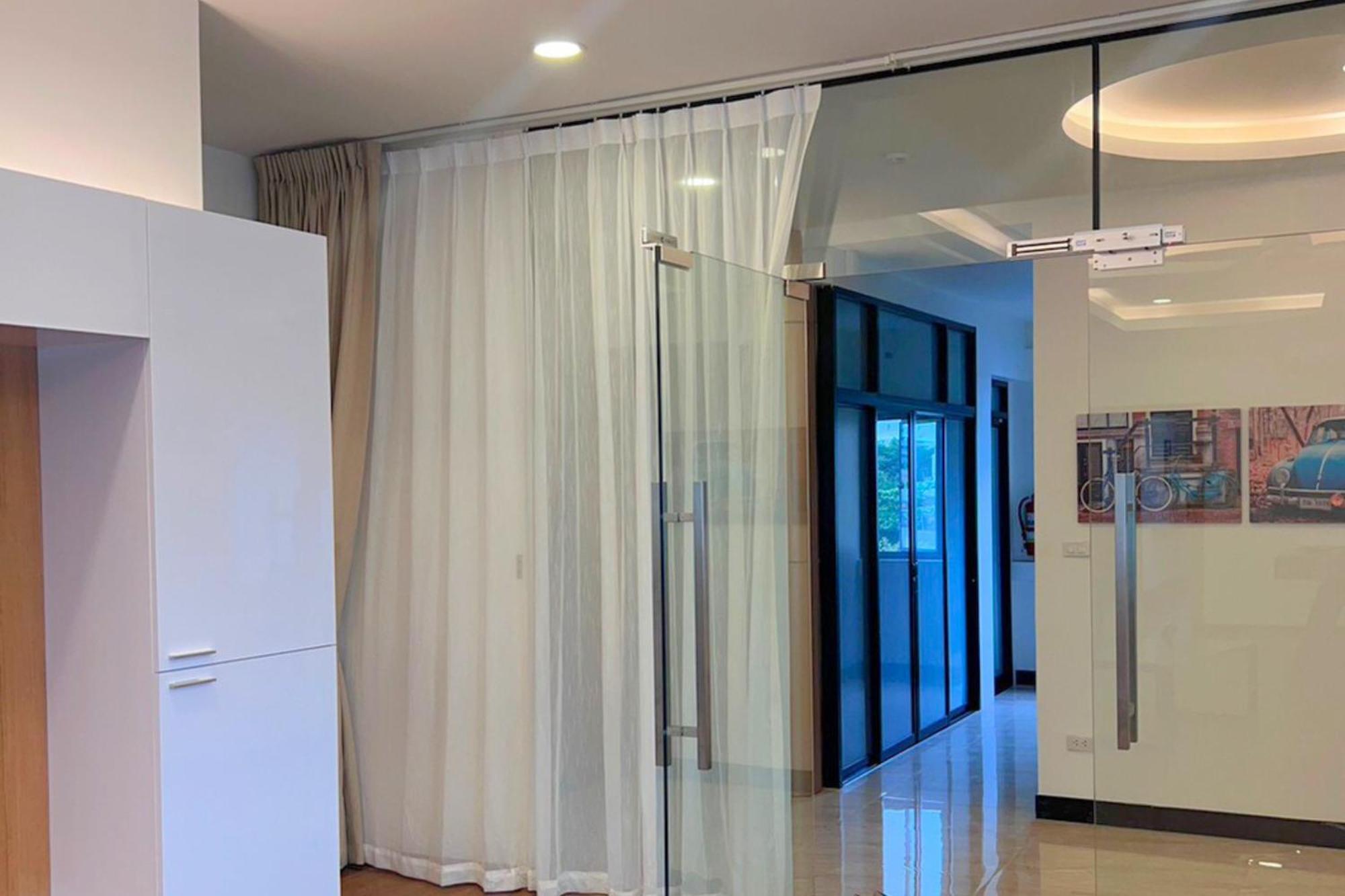Hotel The 3*