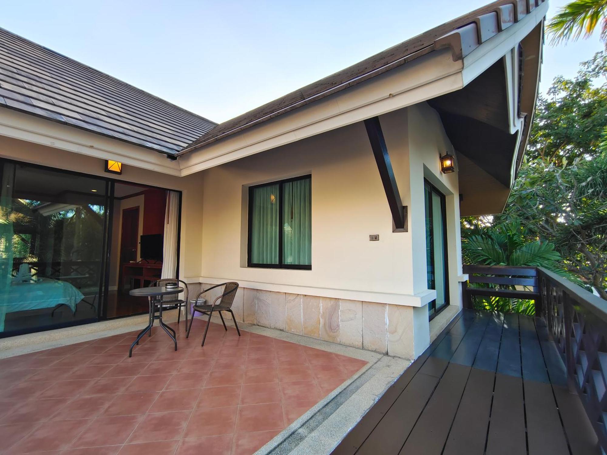 Villa Baan Natcha Pool Center *