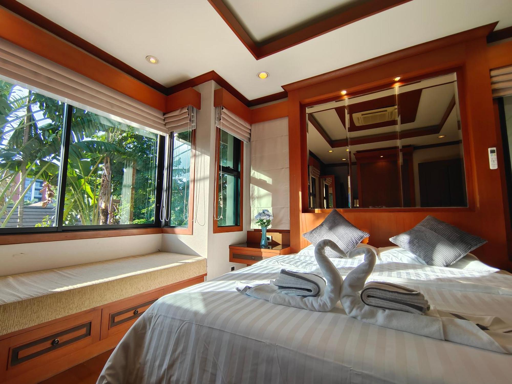 Baan Natcha Pool Center *