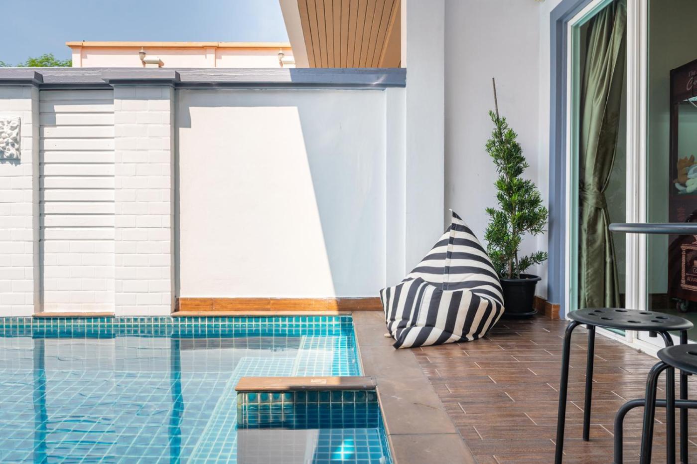 The Terrace Pratumnak Pool Villa Pattaya