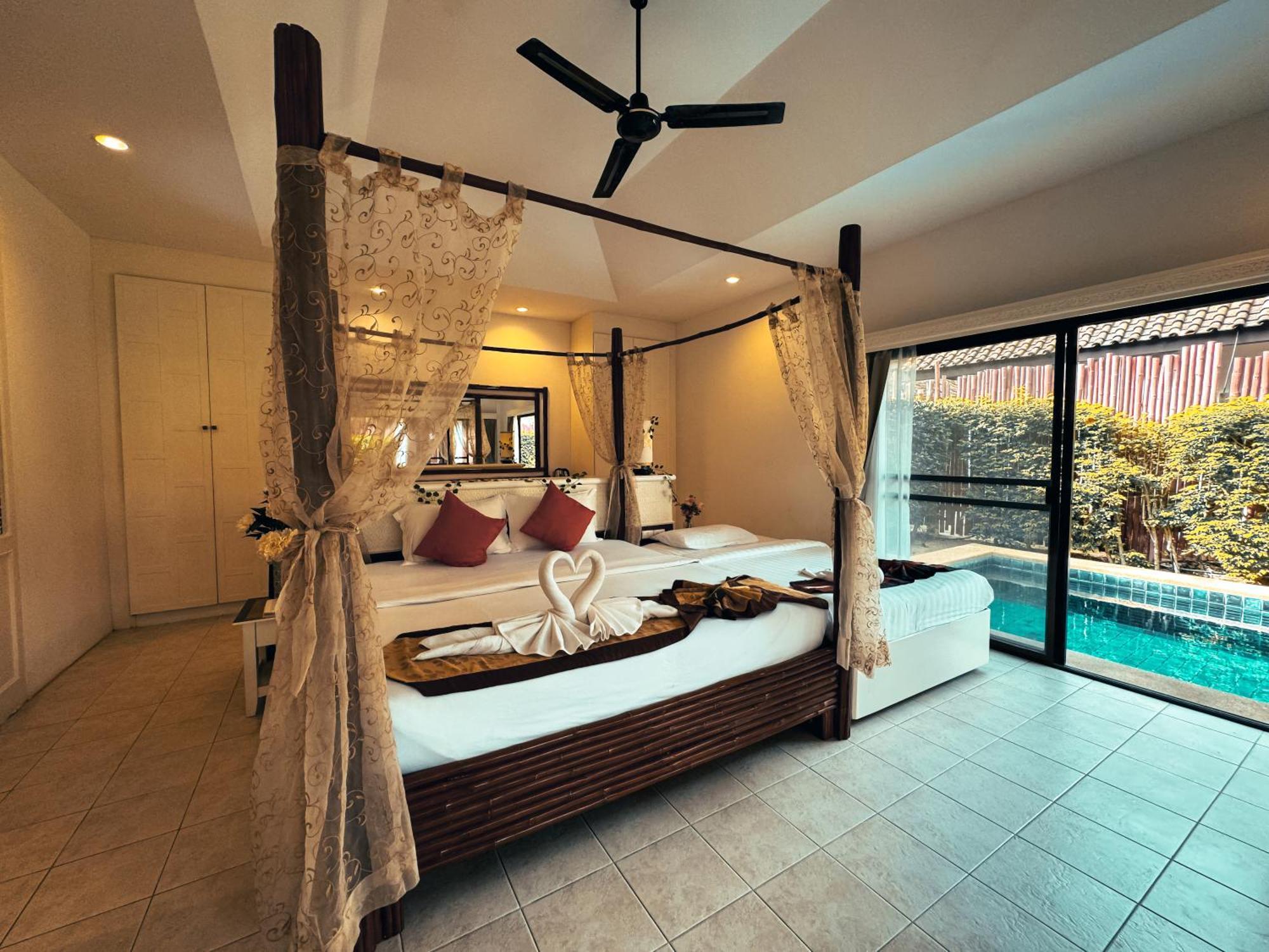 Hotel Raya Private Pool *