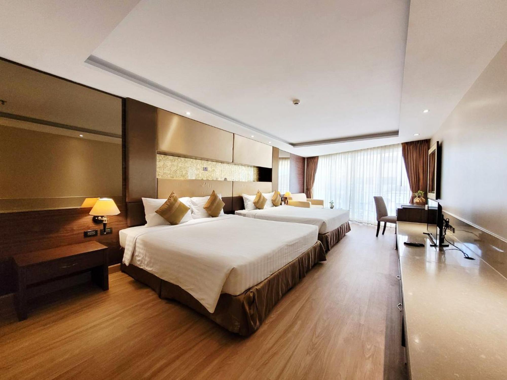 Hotel Nova Gold 4*