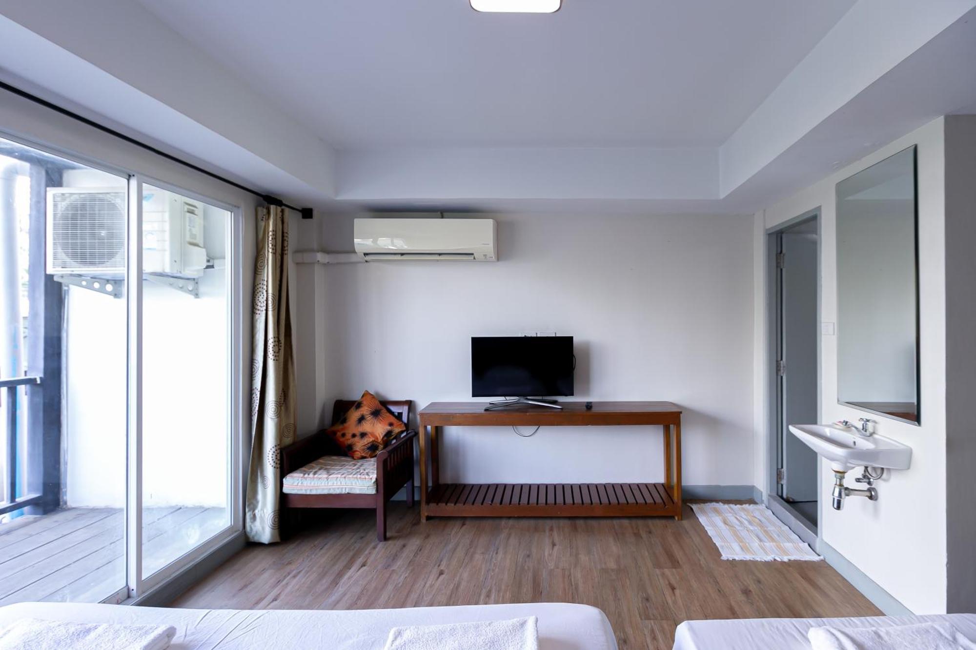 Hotel Wong Amat House