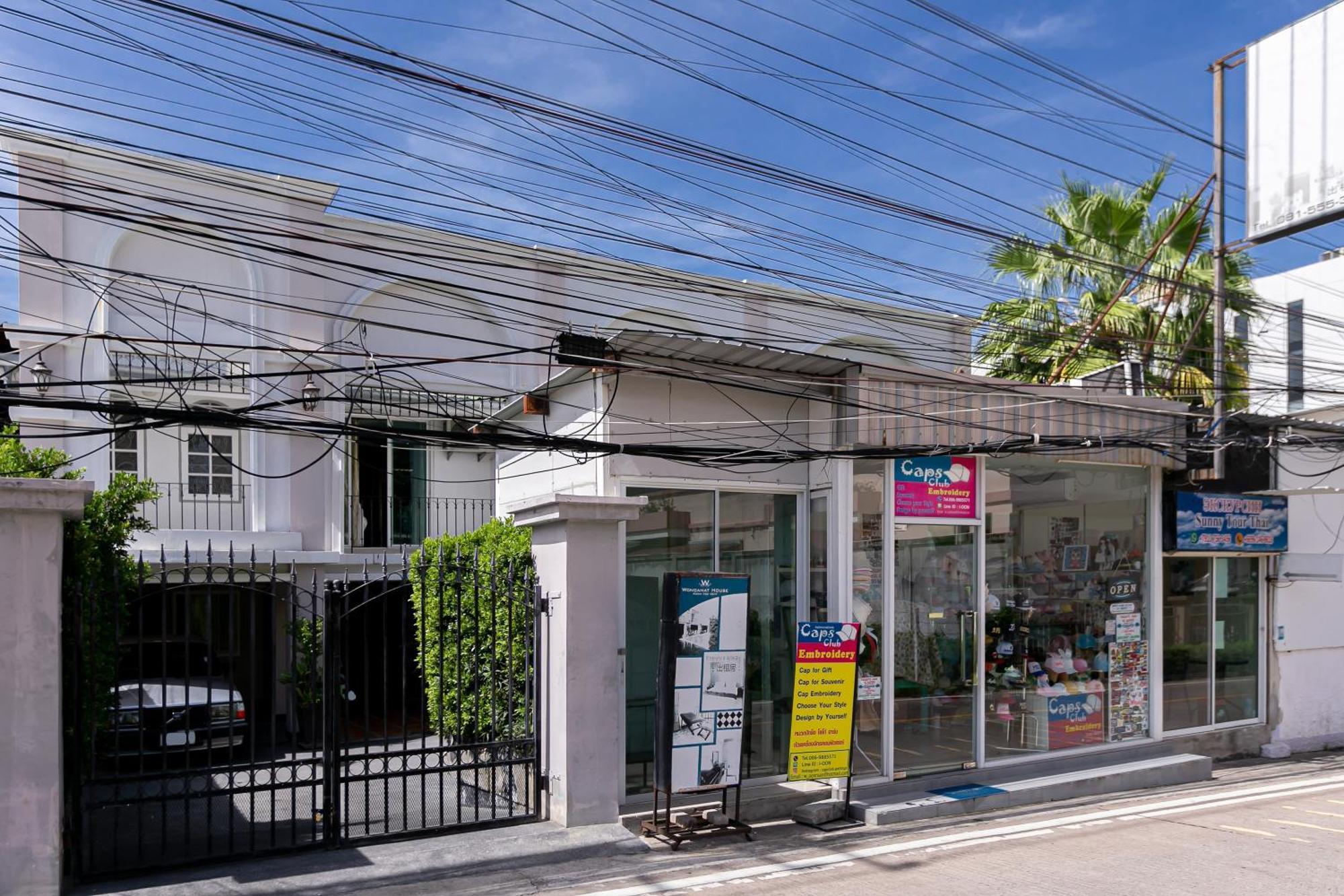 Hotel Wong Amat House