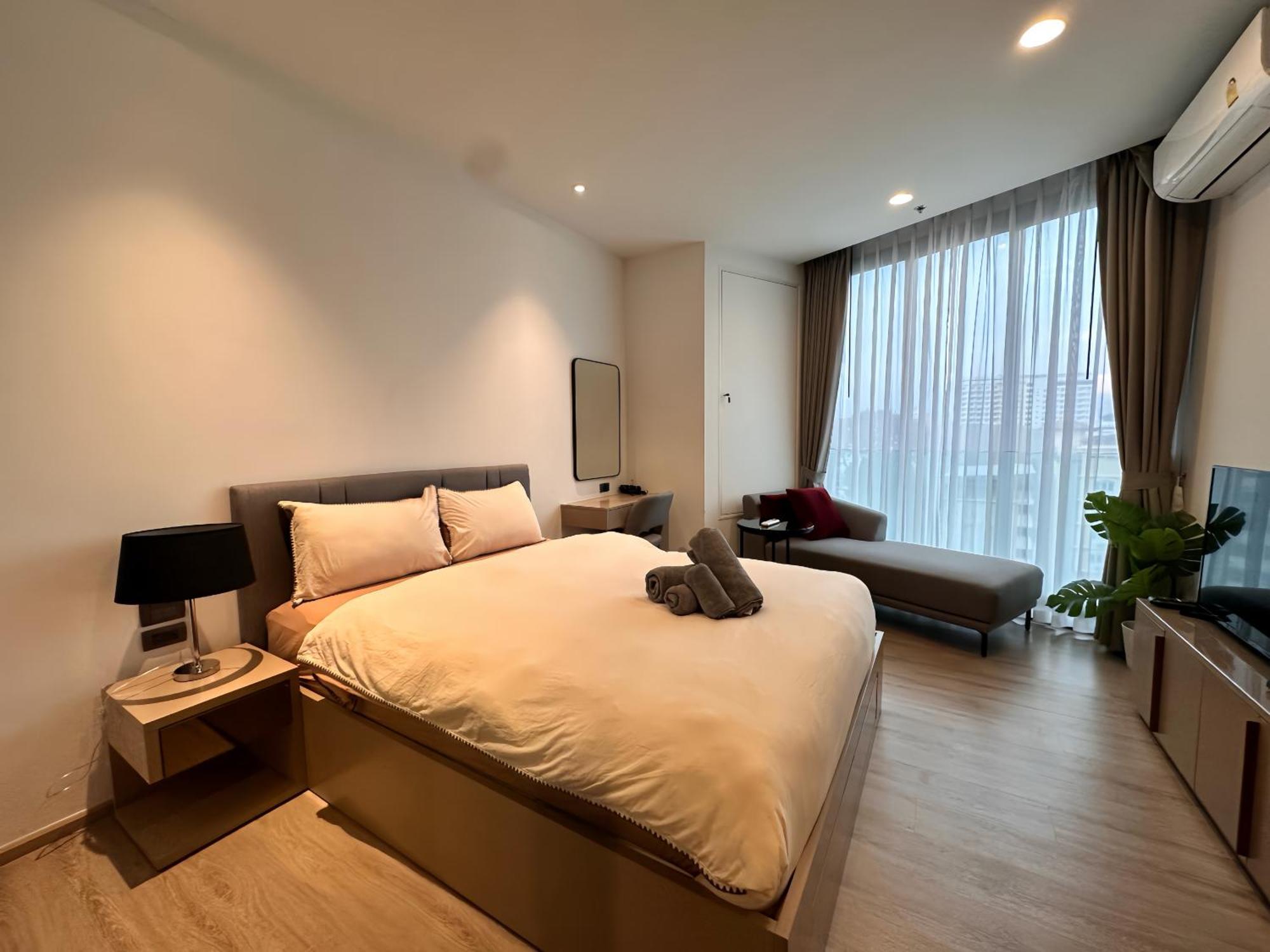 Edge Oasis Apartment