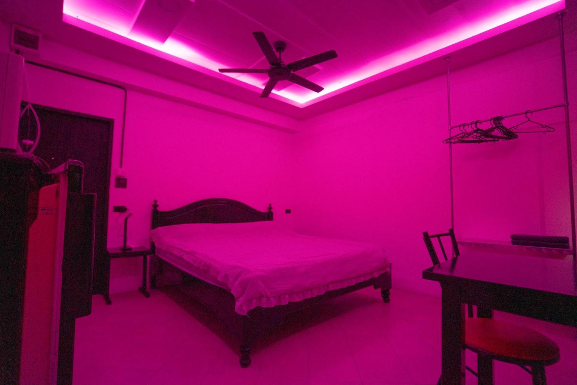 Guest house Splash Bar And