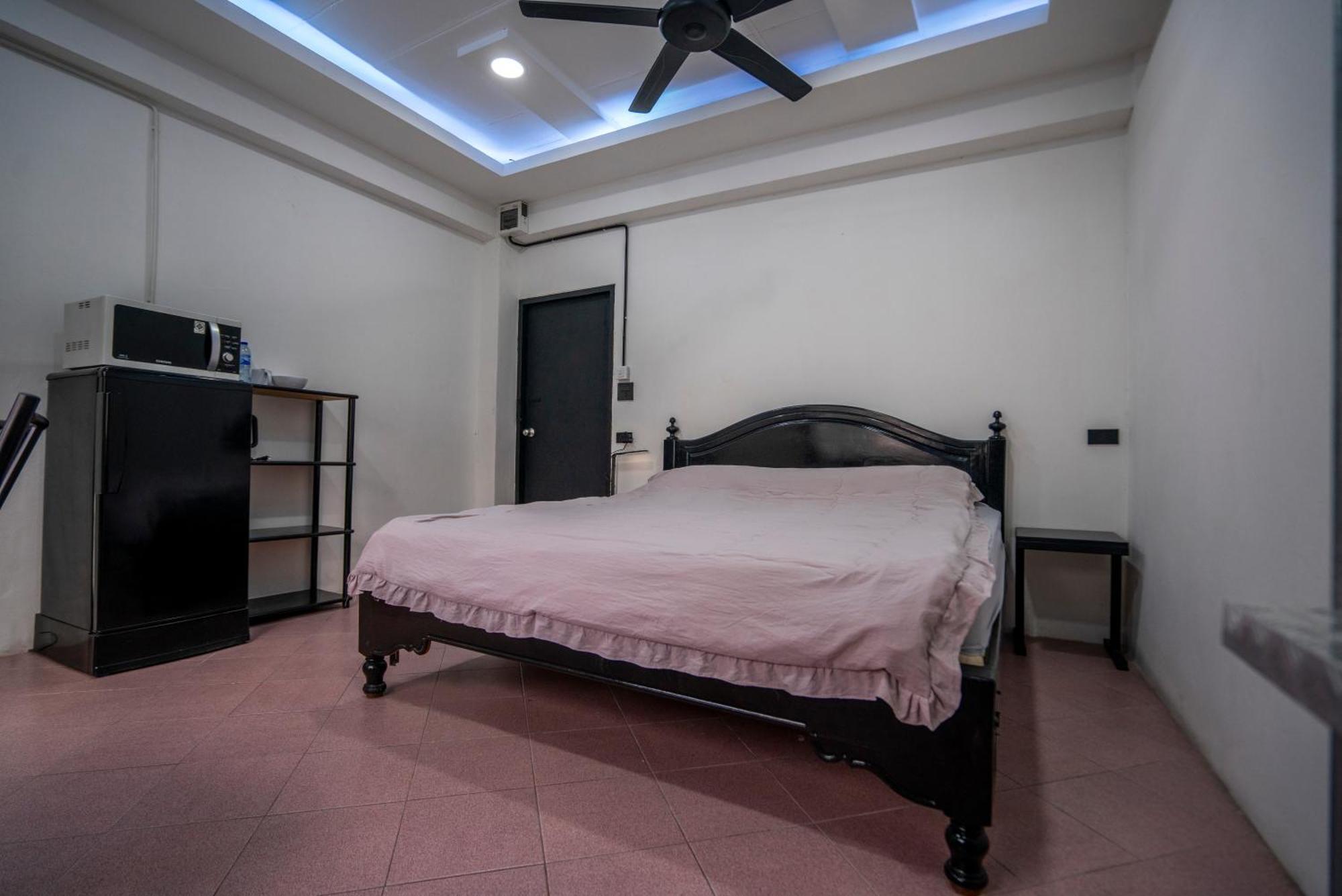 Guest house Splash Bar And 3*