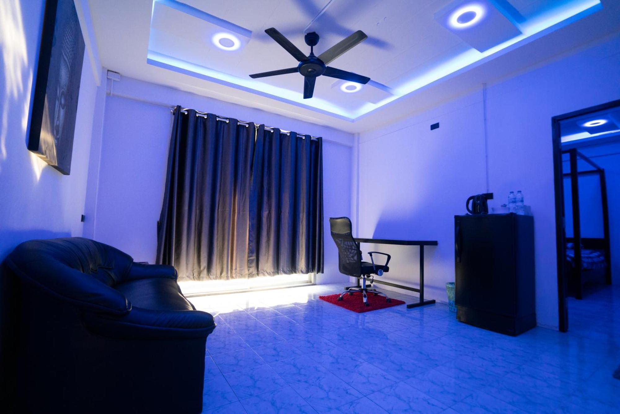 Splash Bar And Guest house 3*