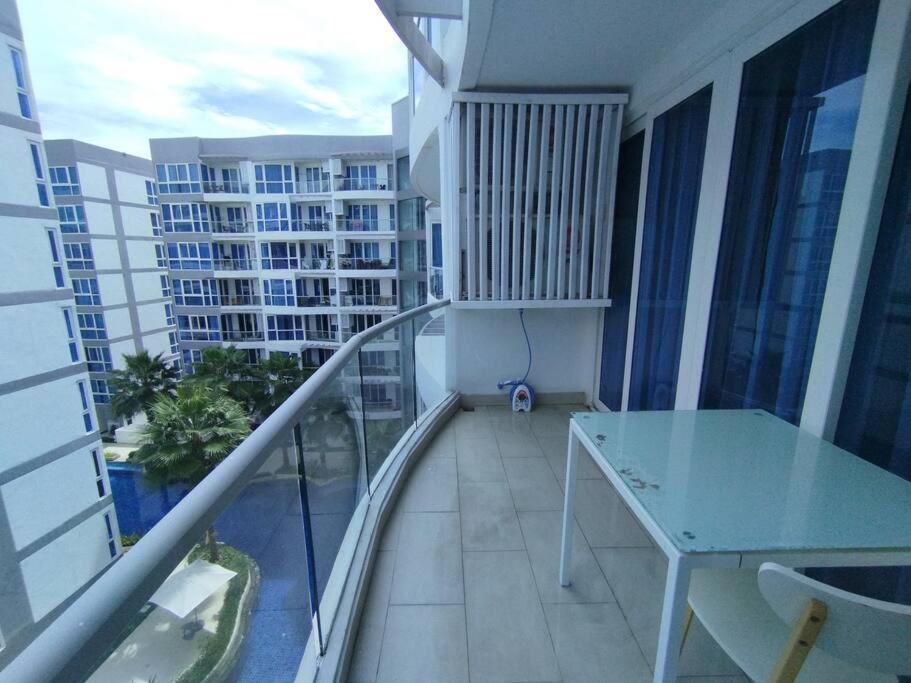 Grand Avenue * Pattaya