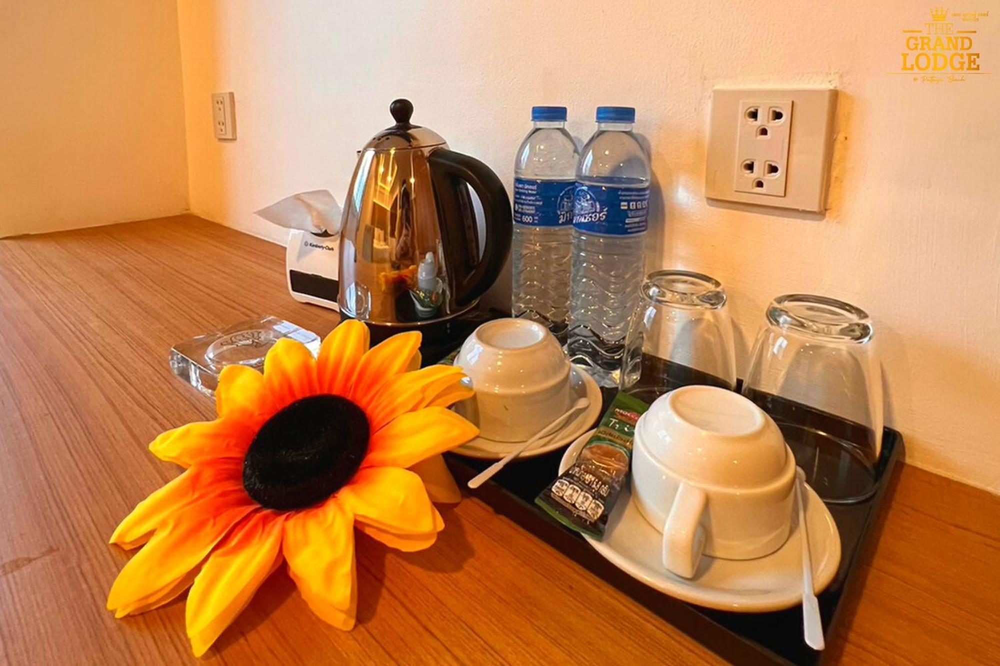 Hotel The Grand