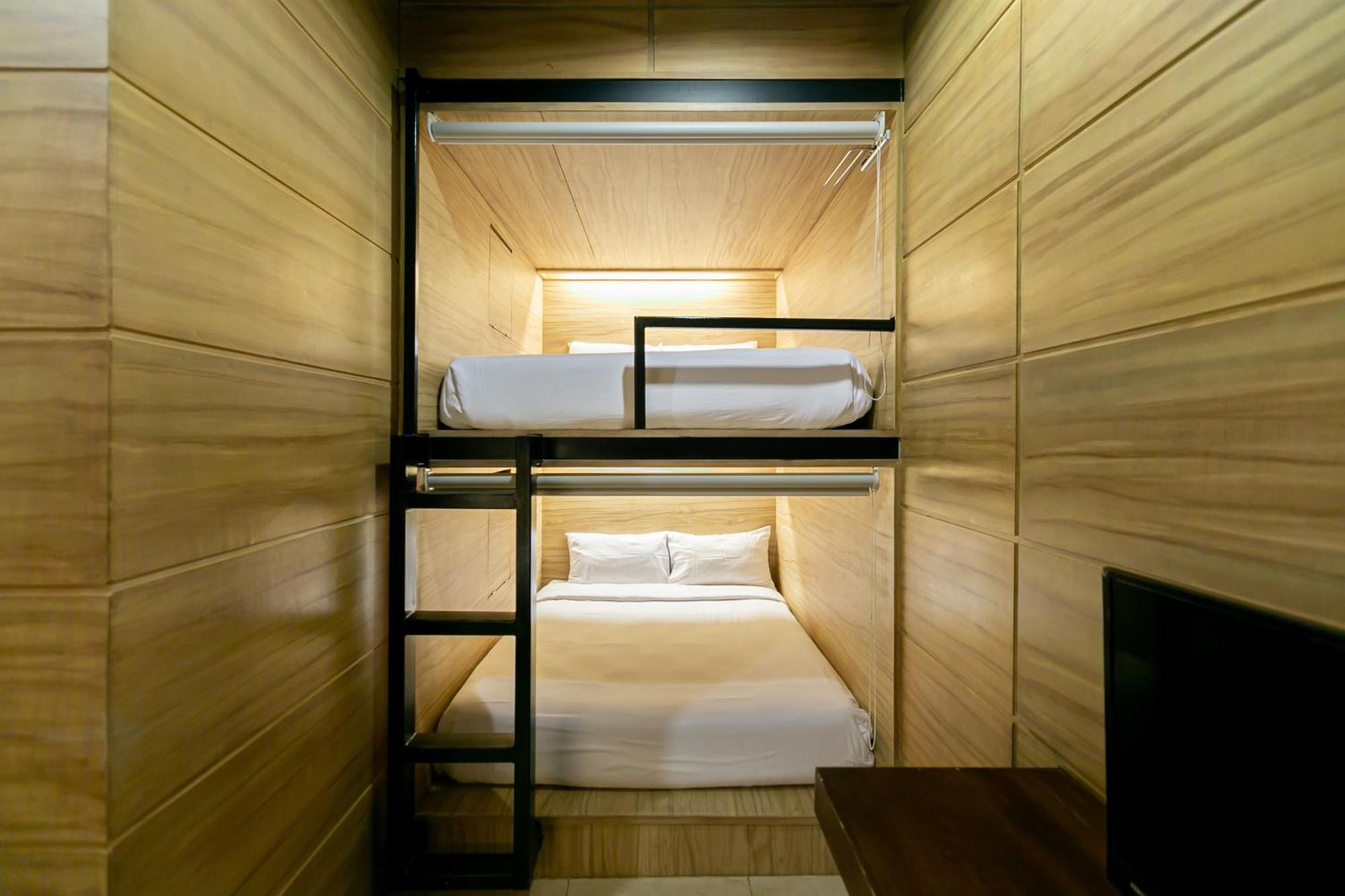 Hostel The Bedrooms *