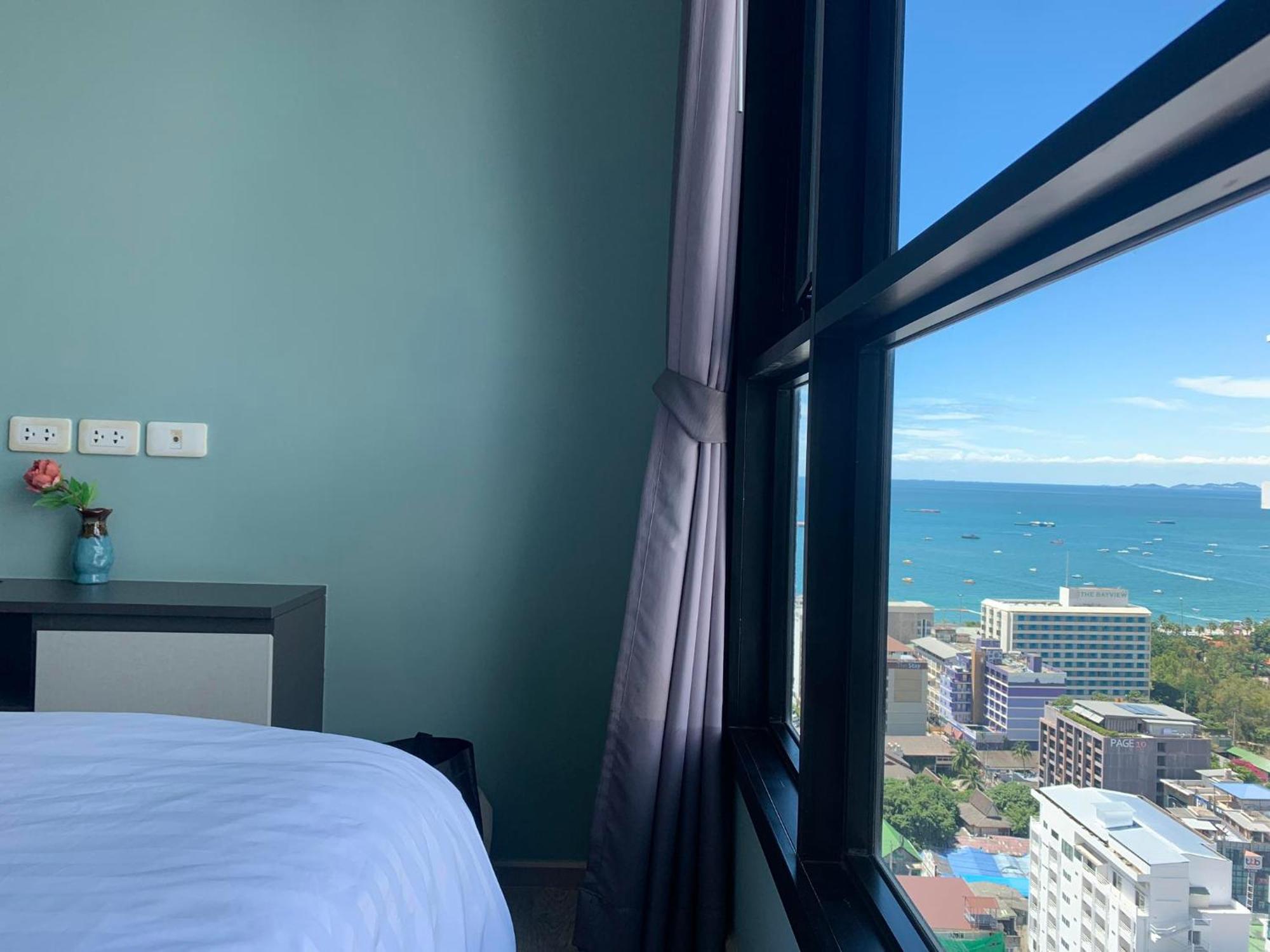 Apartment The Base Prime Pattaya
