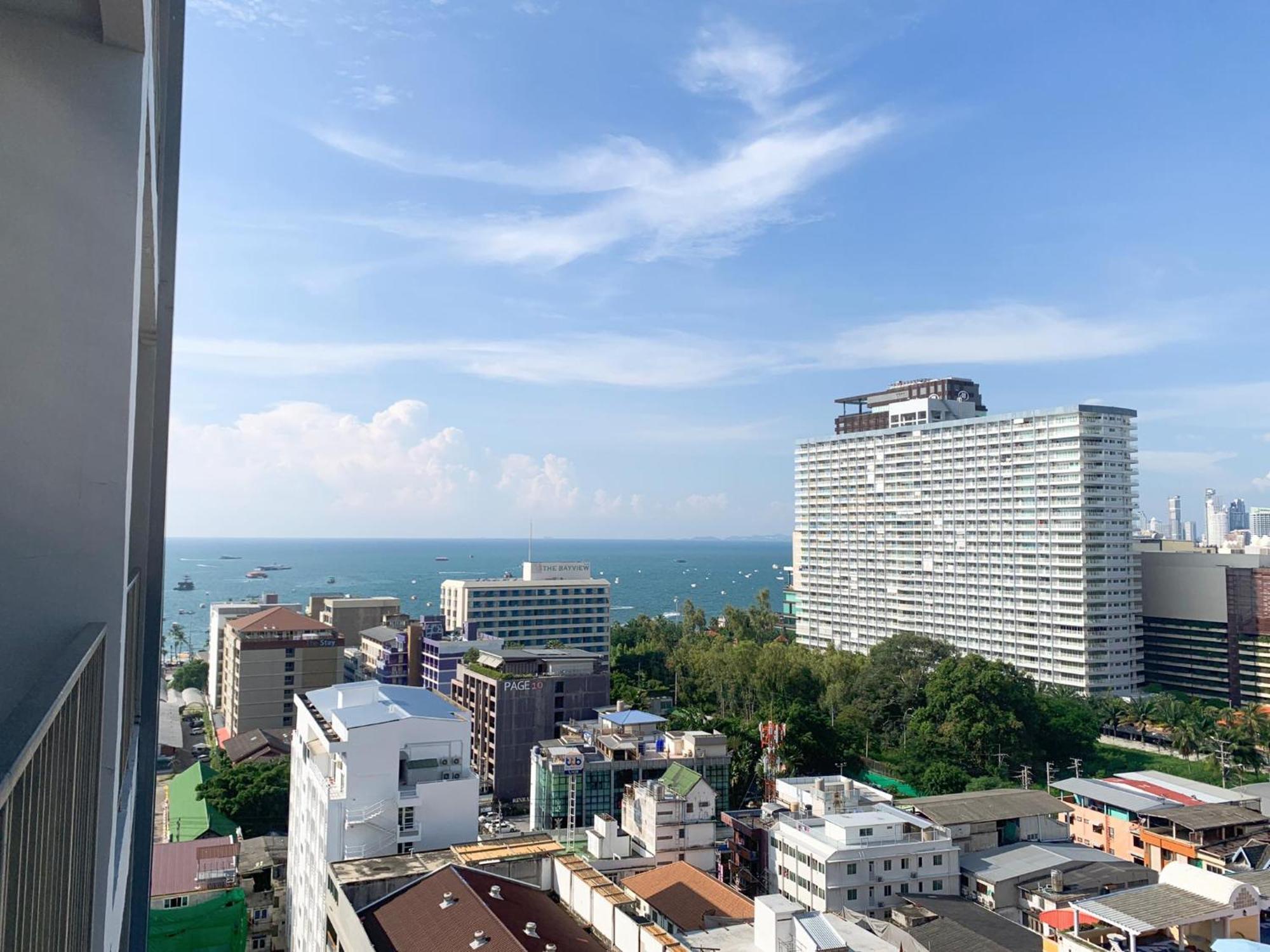 Apartment The Base Prime Pattaya