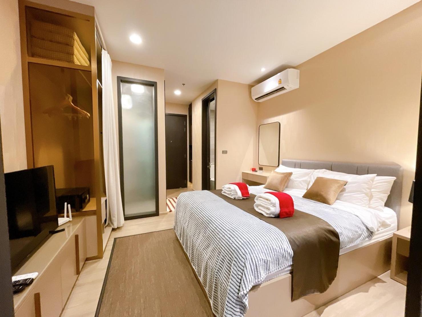The Edge With Living & Infinity Pool Apartment Pattaya