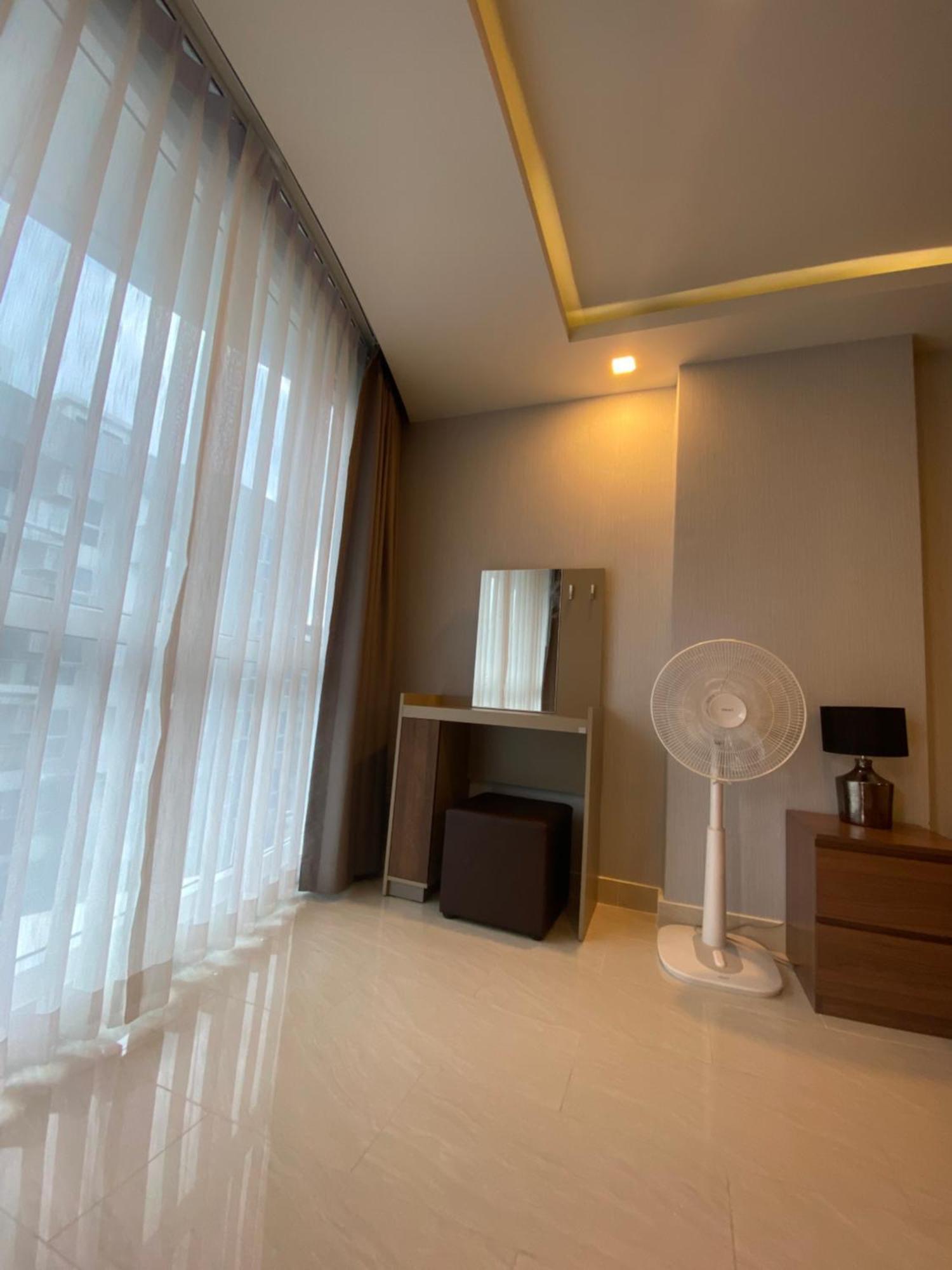 Large Deluxe Grand Avenue * Pattaya