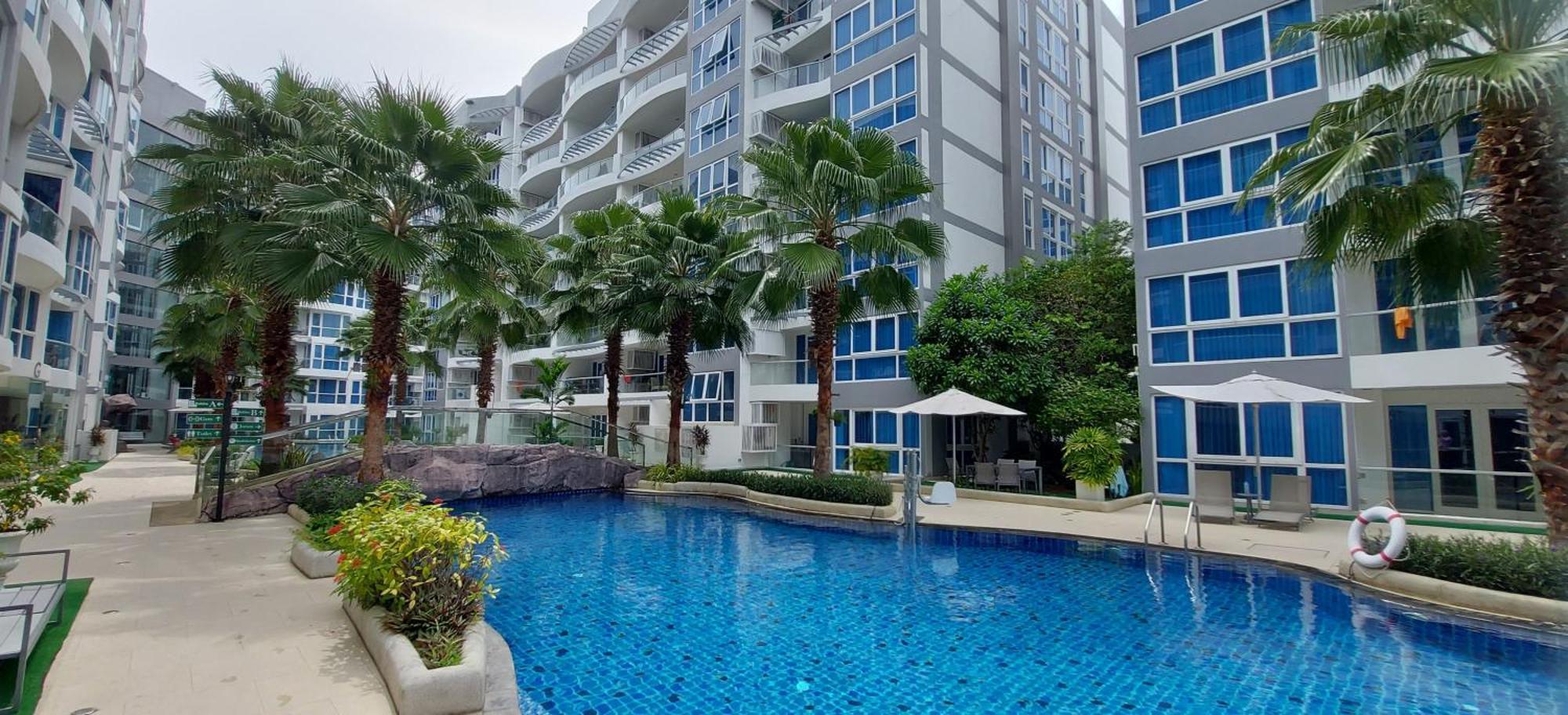 Pangsapuri Grand Avenue - Pool-view Suite, 55sqm