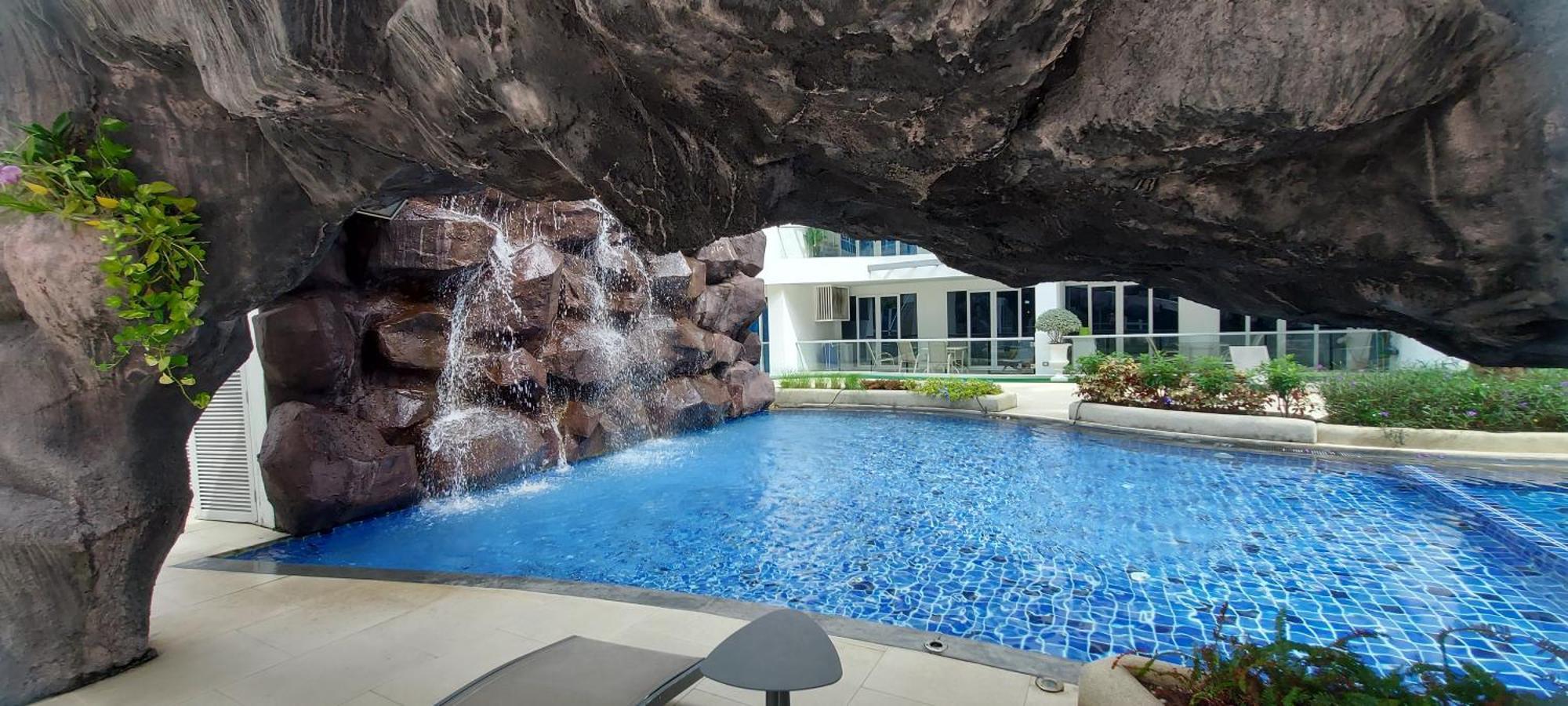 Apartment Grand Avenue - Pool-view Suite, 55sqm Pattaya