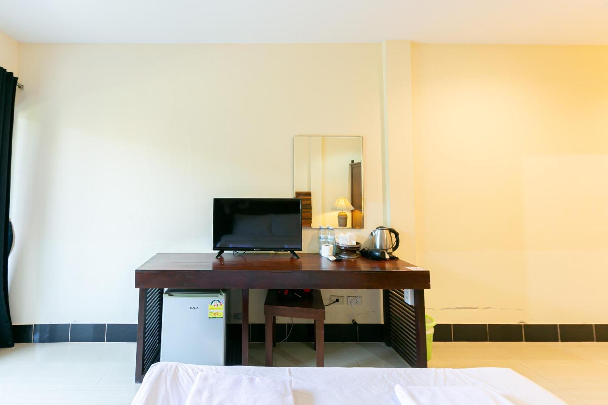 Deeden Hotel 3*