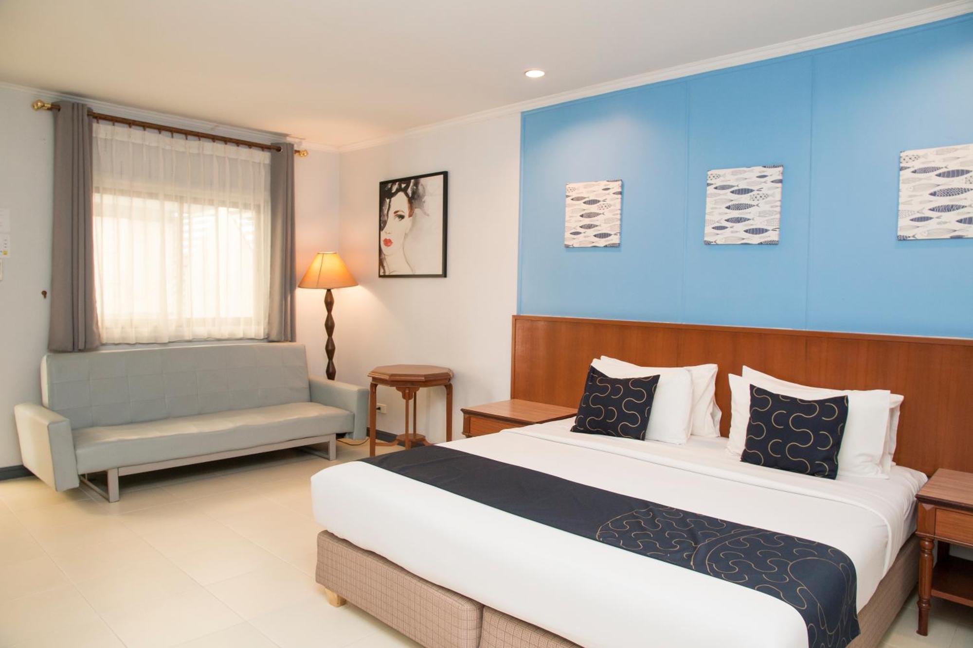 S Formally Sabai Hotel 3*