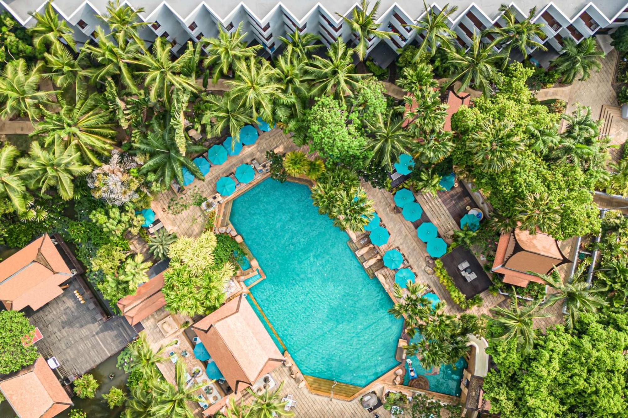 Avani 5*