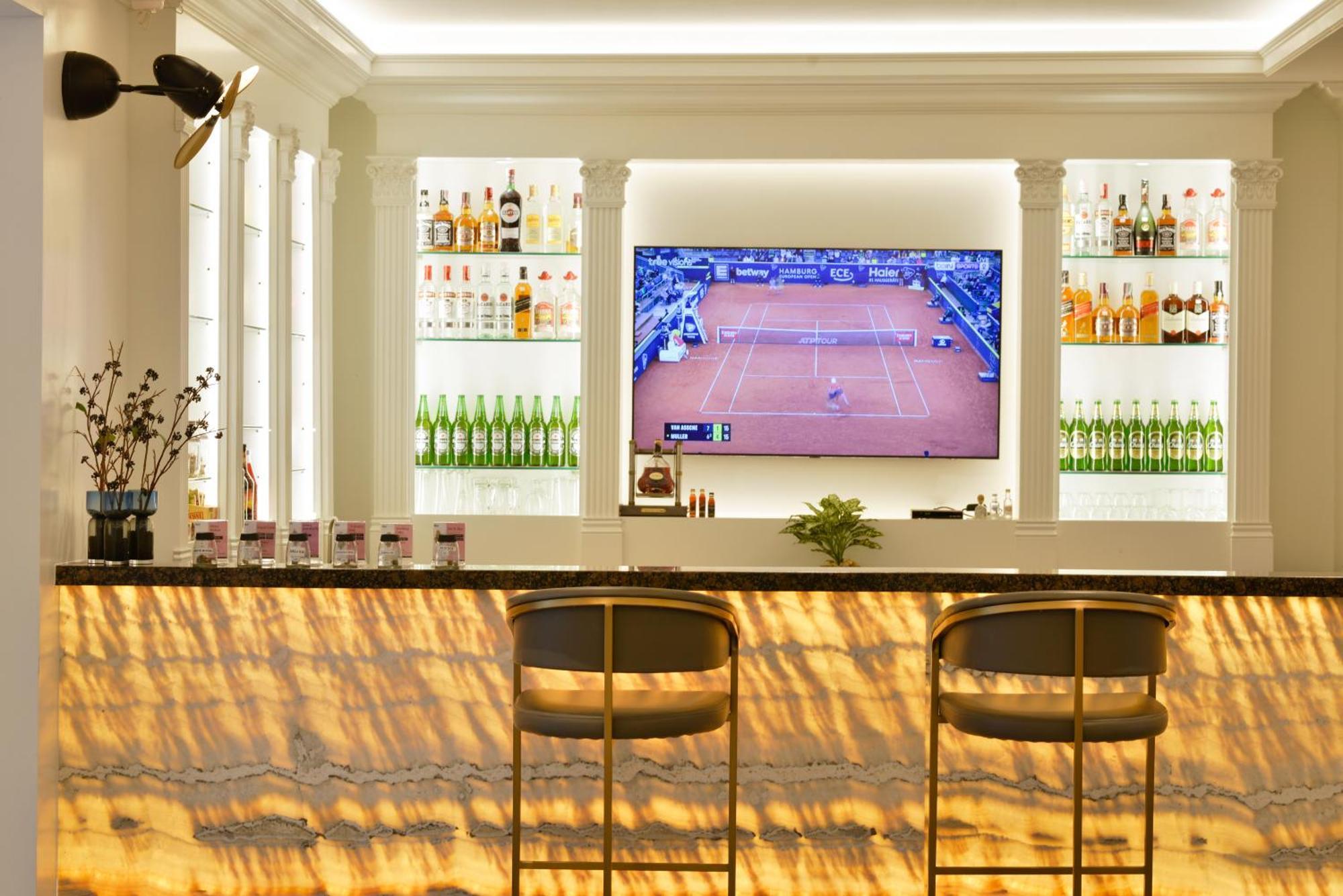 The Beverly 4*