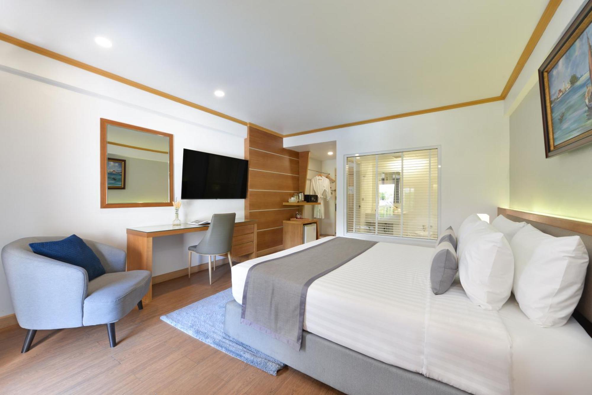 The Beverly Hotel 4*