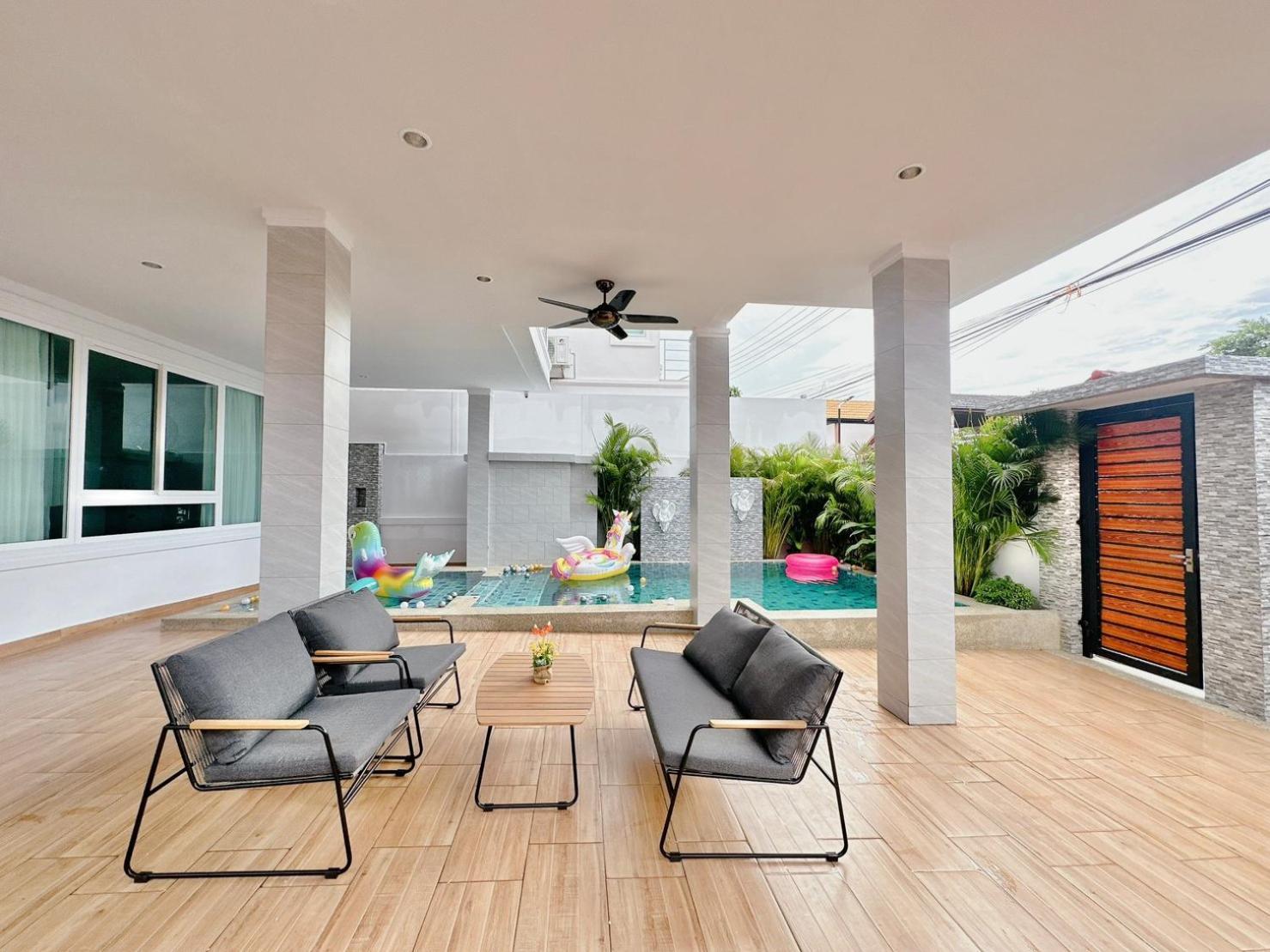 Villa Rosewood Pool 3 Pattaya