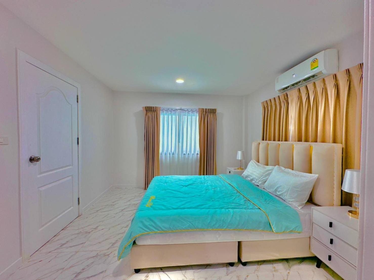 Villa Turtles Cove 4 Bedroom Pvt Pool In City Center - Bonkot Pattaya