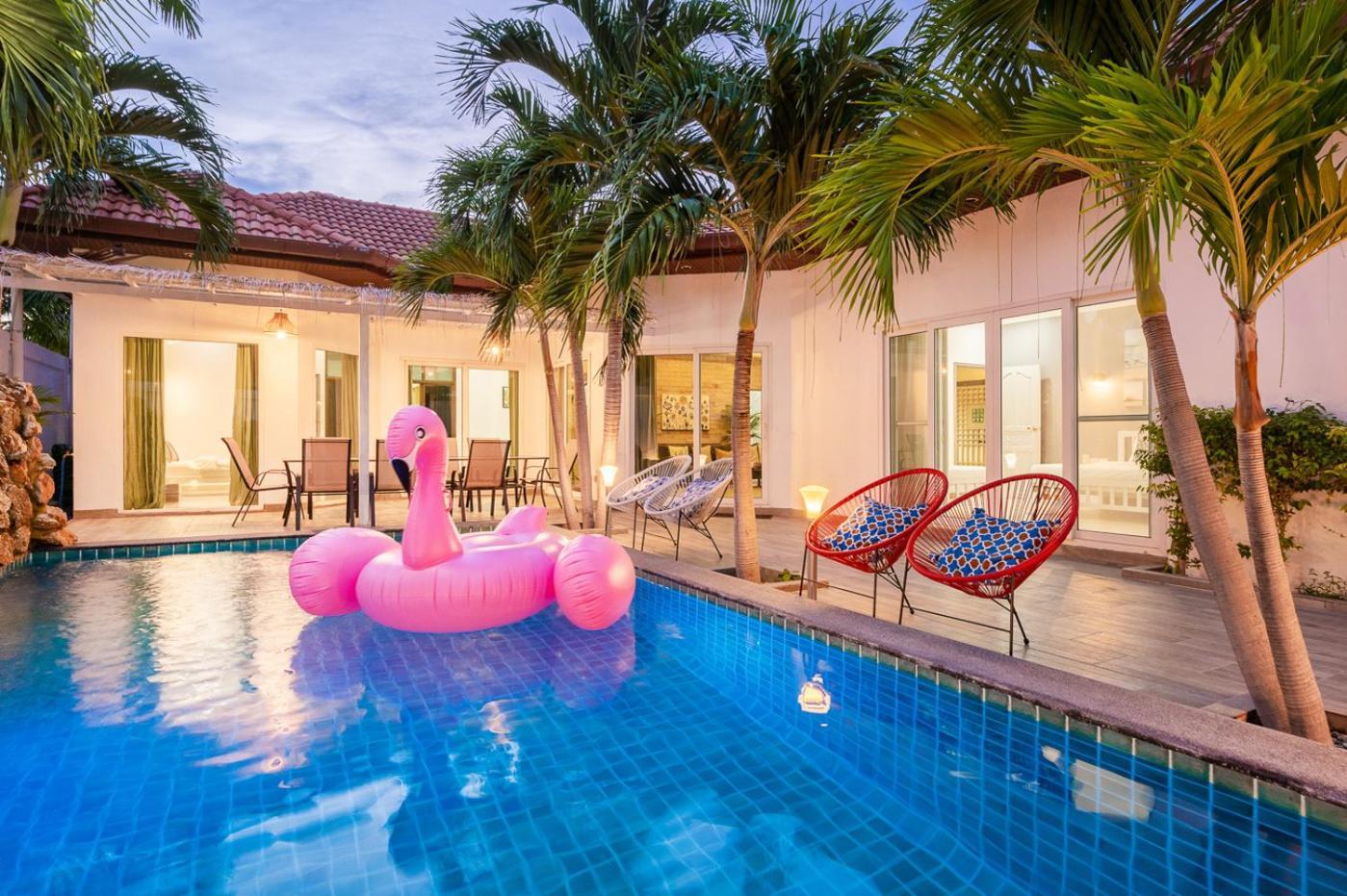 Majestic Pool 4 Bedrooms Private