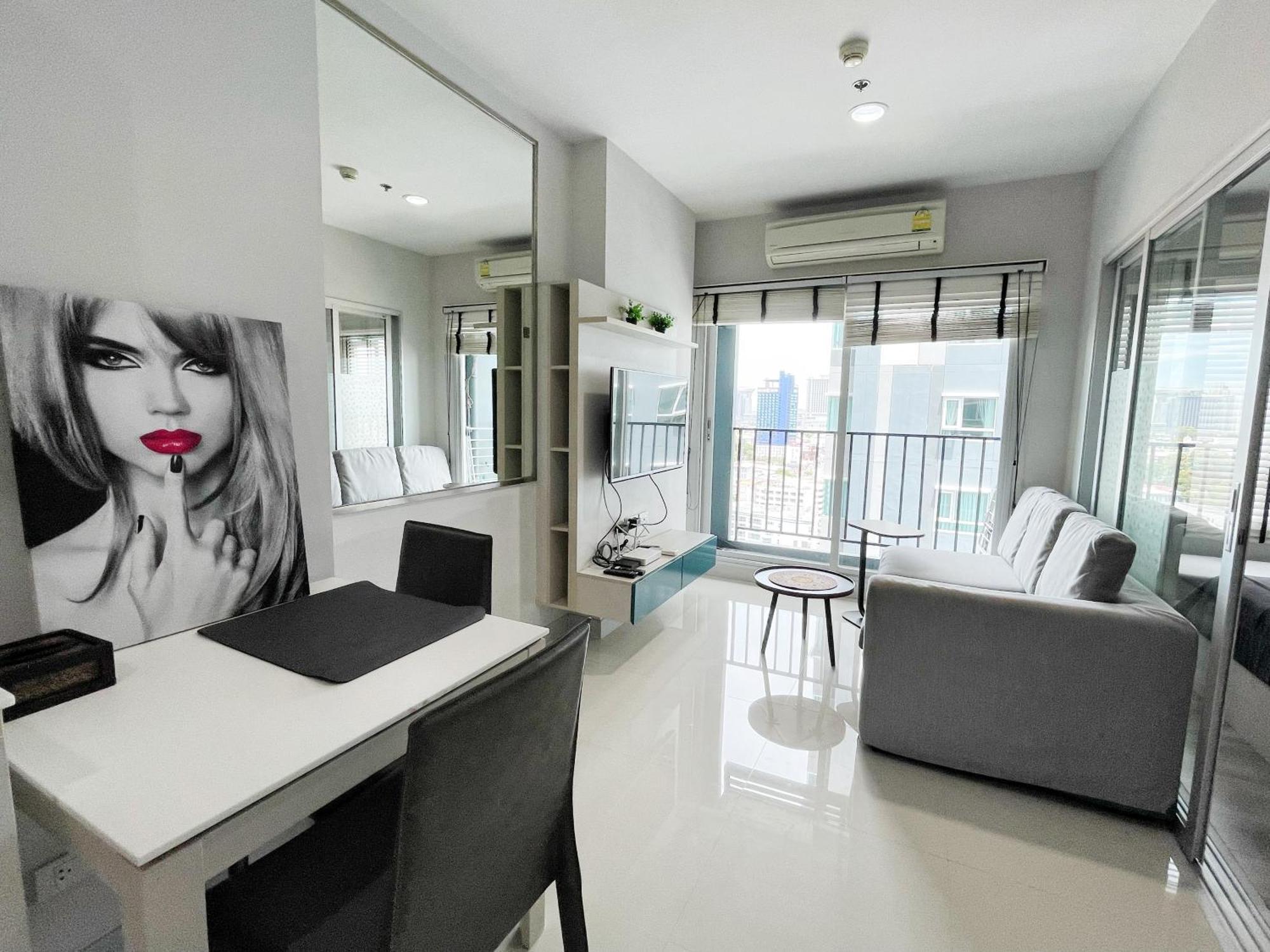 芭提雅fnb 无边泳池 Apartment *
