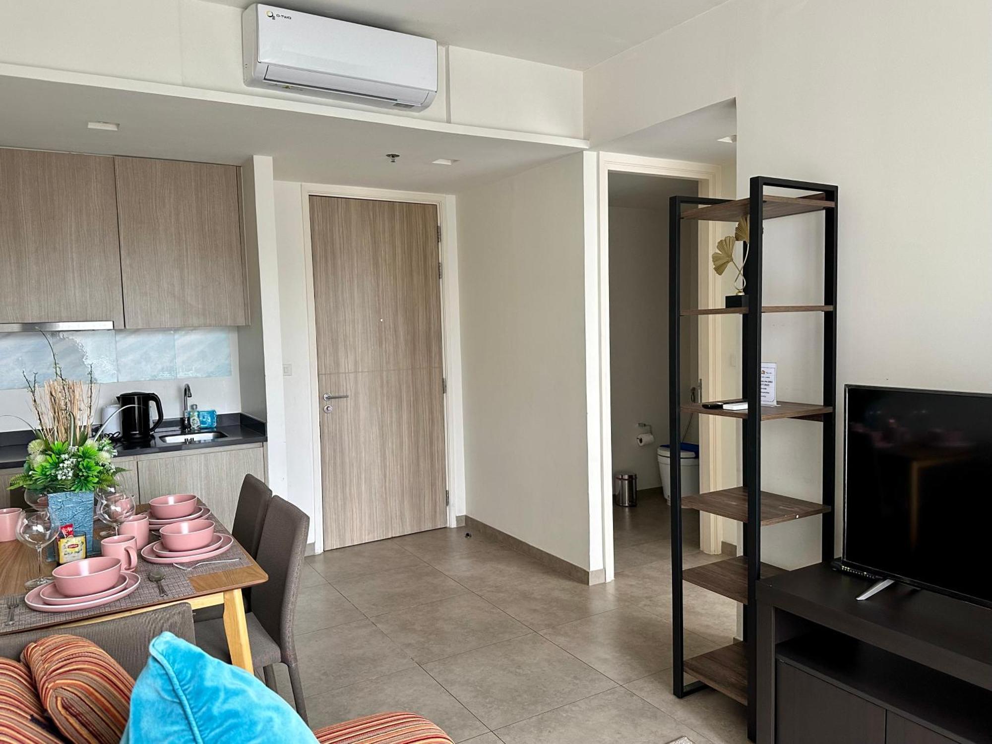 Unixx South By Apartment