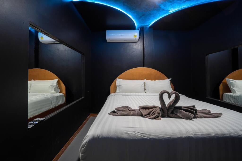 Buakhao Center 5 Bedroom Vila Pattaya