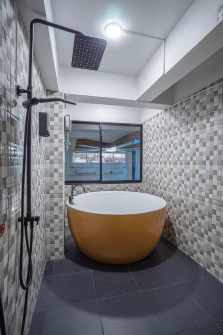 Villa Buakhao Center 5 Bedroom Pattaya