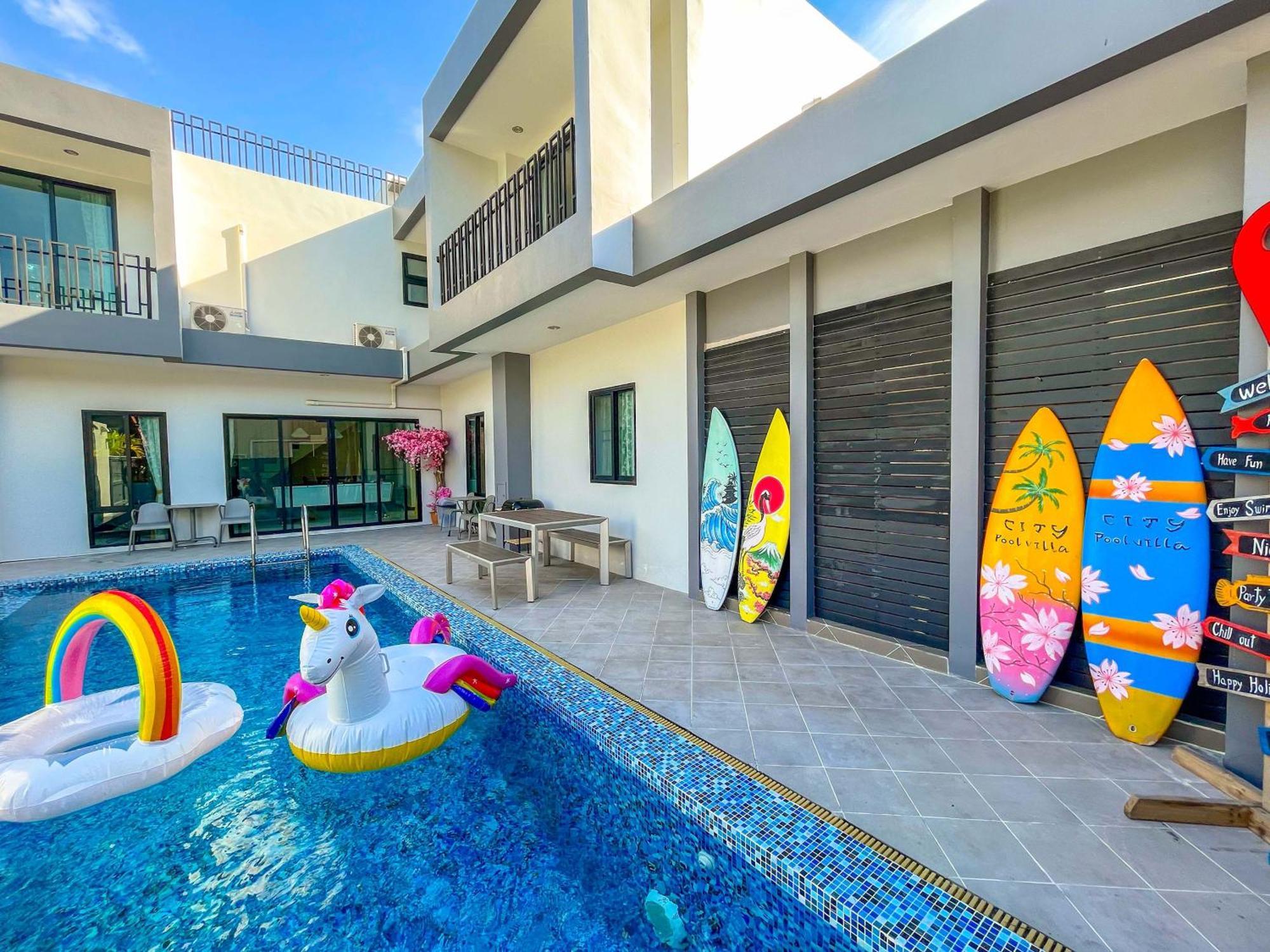 Black Pearl Wongamat Villa *
