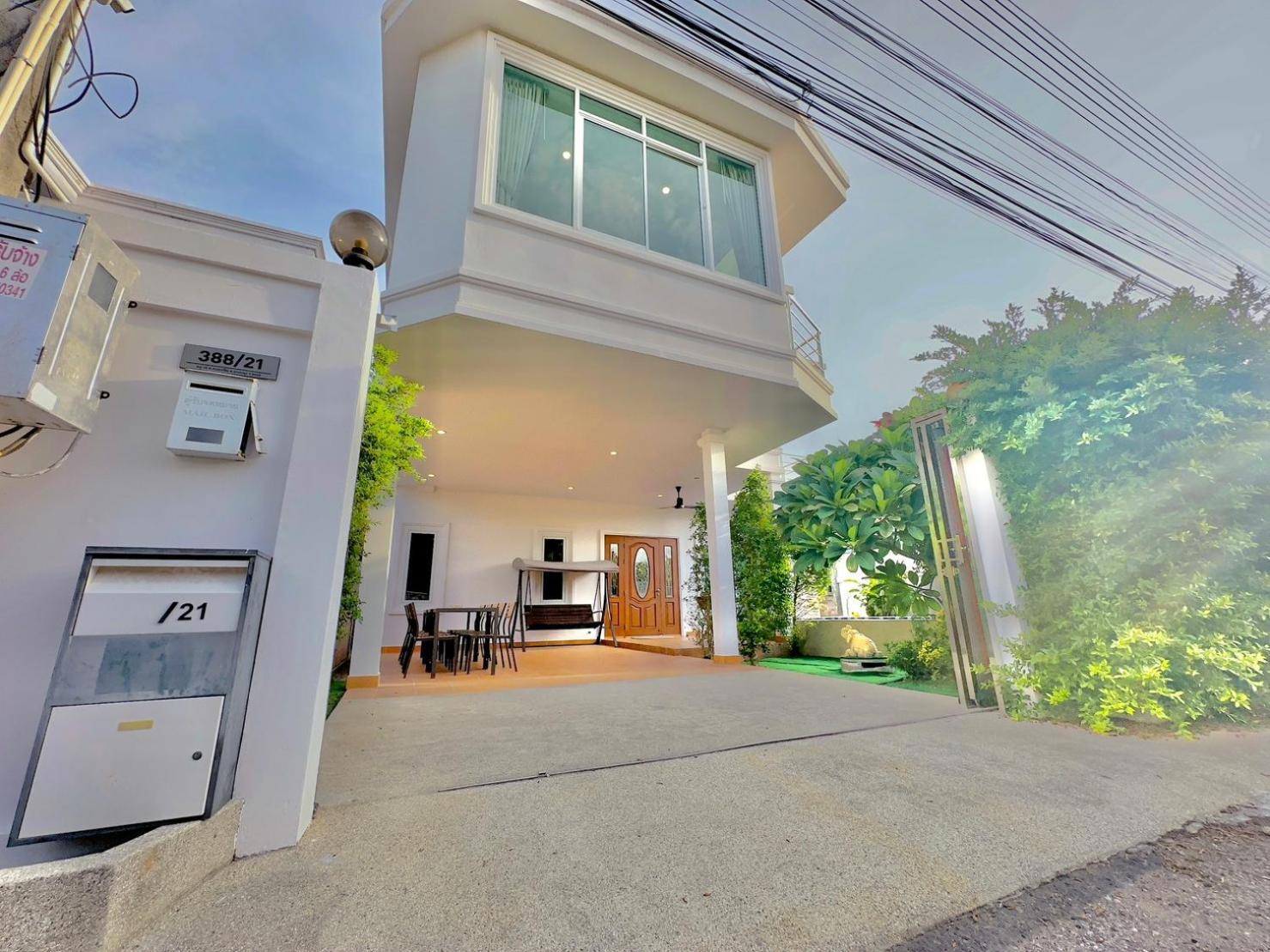 Rosewood Pool 6 Hotel Pattaya